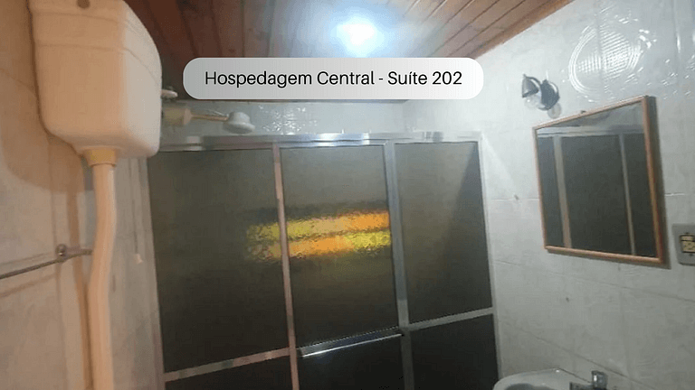 Hospedagem Central - Suíte 202 - Cabo Frio - Aluguel Econômi