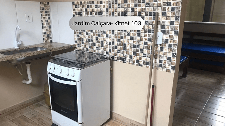 Jardim Caiçara - Kitnet 103 - Cabo Frio - Aluguel Econômico